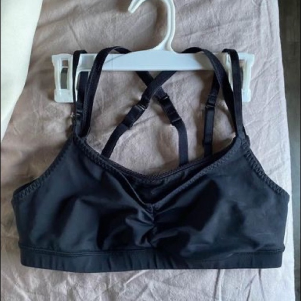 Lululemon bralette size 6